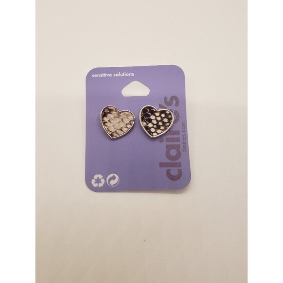 NWT Claires Silver Snake Skin Print Heart Shape Pierced Stud Post Back  Earrings - Picture 1 of 2